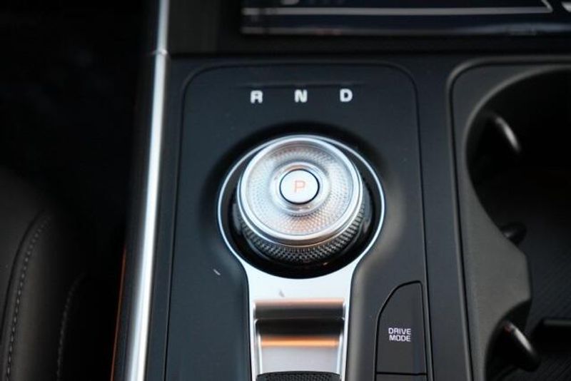 New 2026 Kia Carnival Hybrid LXSImage 17