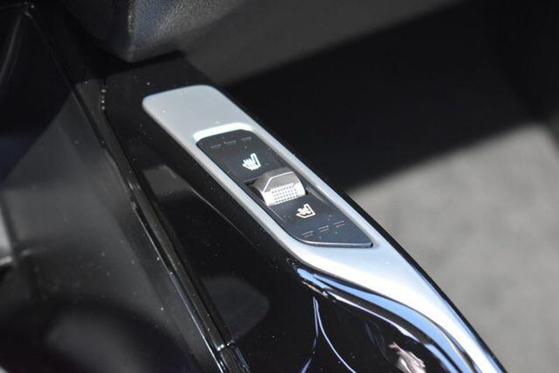 New 2026 Kia Sorento SXImage 32