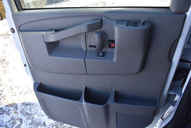 New 2025 Chevrolet Express 2500 Work VanImage 29