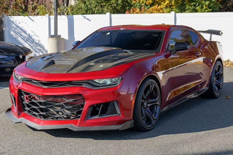 2022 Chevrolet Camaro SS 1LE photo 2