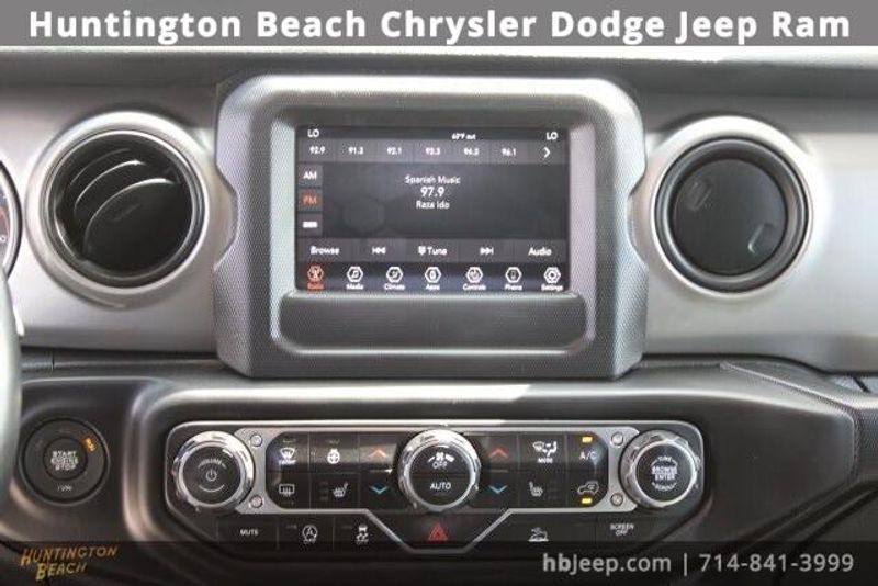 2021 Jeep Wrangler Unlimited WillysImage 14