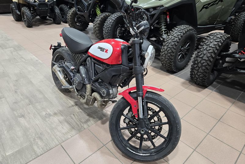 2015 DUCATI SCRAMBLER ICON 