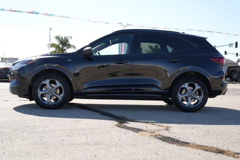 Used 2023 Ford Escape ST-LineImage 4