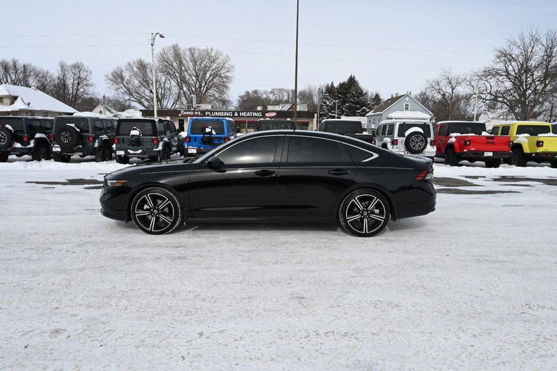 2024 Honda Accord Hybrid SportImage 5