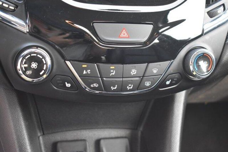 Used 2017 Chevrolet Cruze PremierImage 30