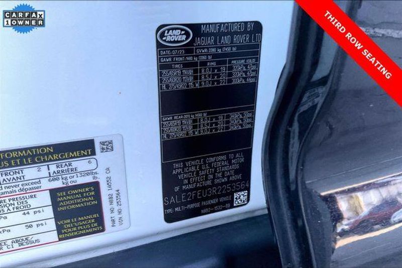 Used 2024 Land Rover Defender X-Dynamic SEImage 33