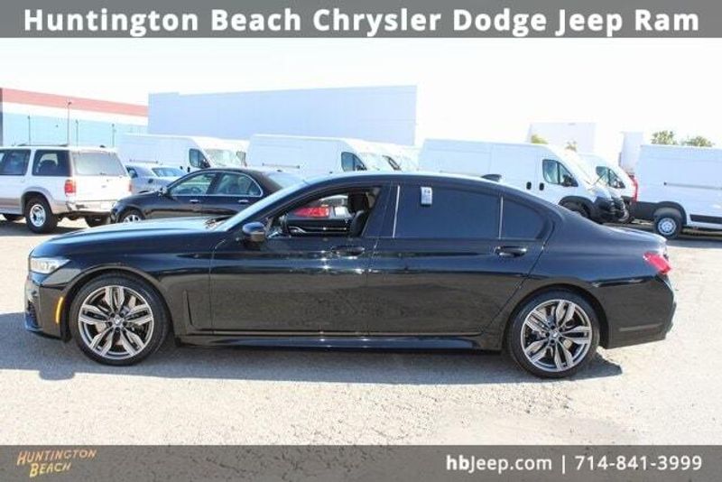 2022 BMW 7 Series M760iImage 7