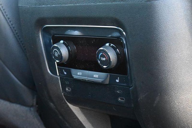 New 2026 Chevrolet Suburban High CountryImage 21