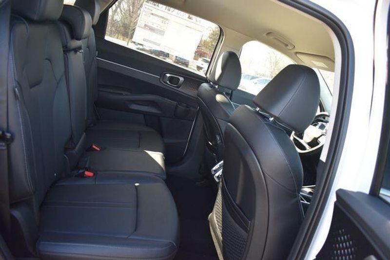 New 2026 Kia Sorento EXImage 15