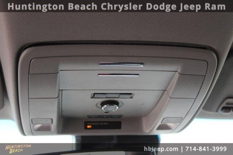 2018 Chevrolet Suburban LTImage 18