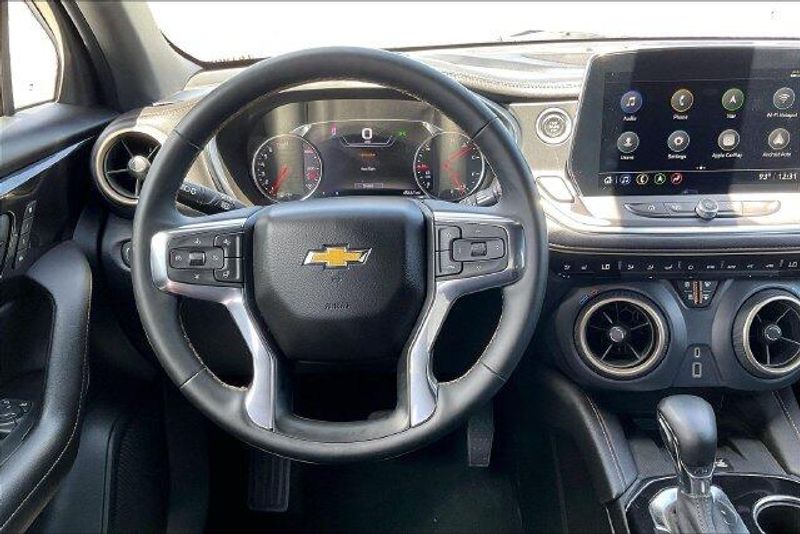 Used 2023 Chevrolet Blazer PremierImage 4