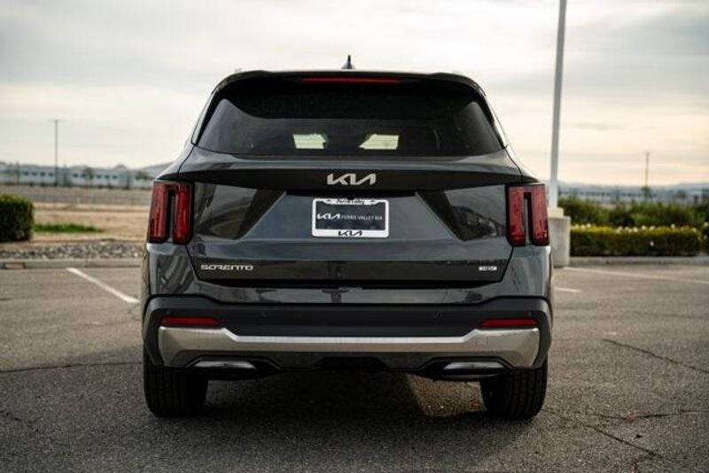 New 2026 Kia Sorento Hybrid EXImage 6