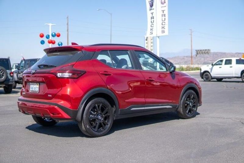 Used 2022 Nissan Kicks SRImage 7