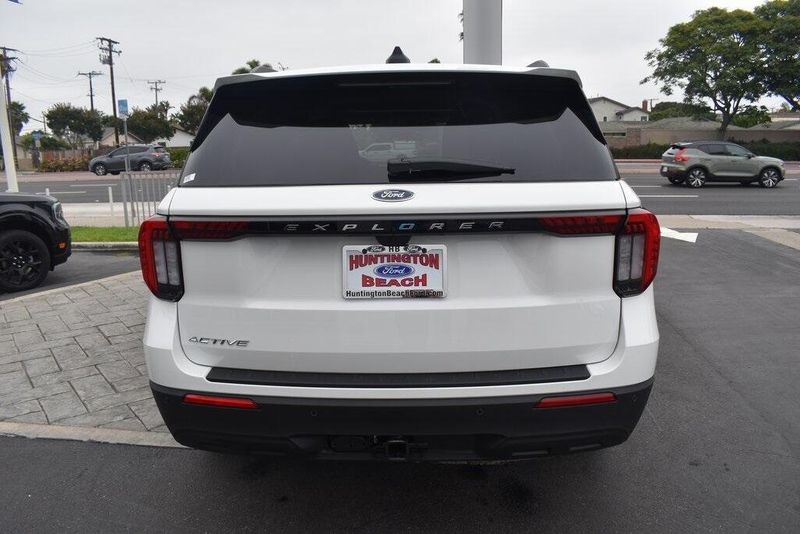 New 2025 Ford Explorer ActiveImage 7
