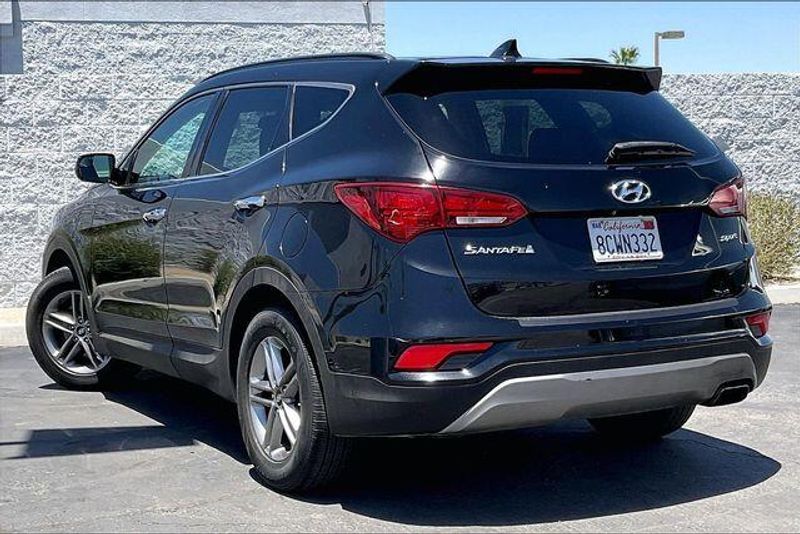 Used 2018 Hyundai Santa Fe Sport 2.4 BaseImage 10