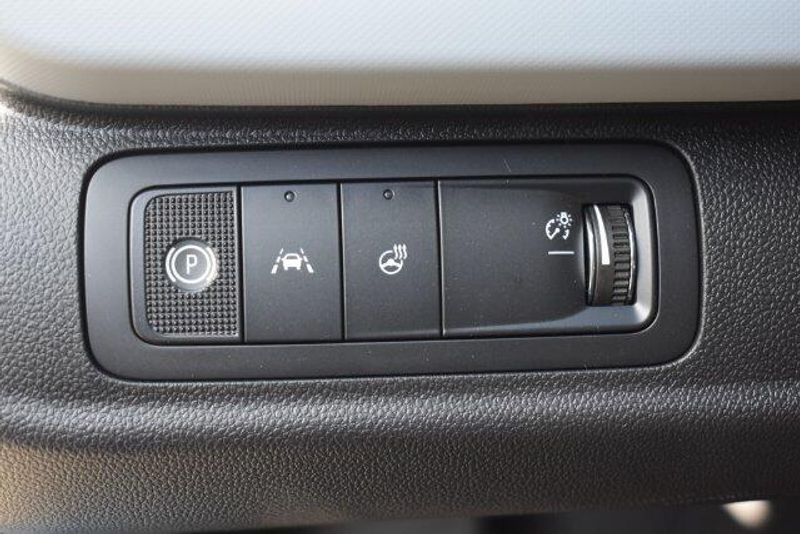 New 2027 Chevrolet Bolt EV LTImage 23