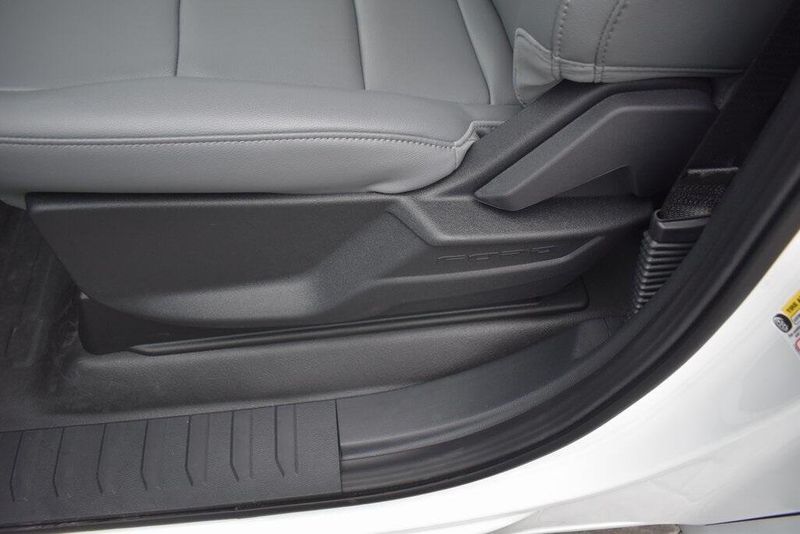 New 2025 Ford F-150 XLImage 10