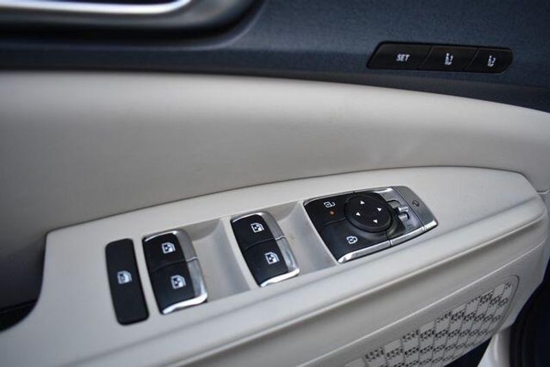 New 2026 Kia Carnival EXImage 22