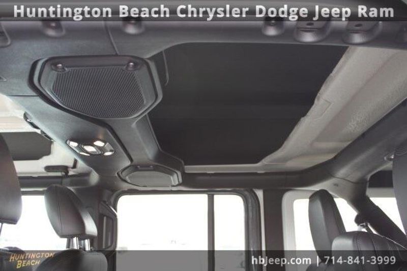 2022 Jeep Wrangler Unlimited Rubicon 392Image 40