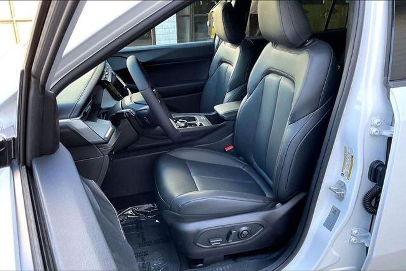 New 2026 Jeep Cherokee Limited 4x4Image 8