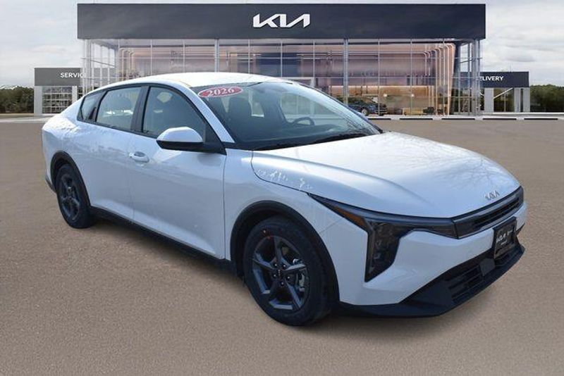 New 2026 Kia K4 LXSImage 1