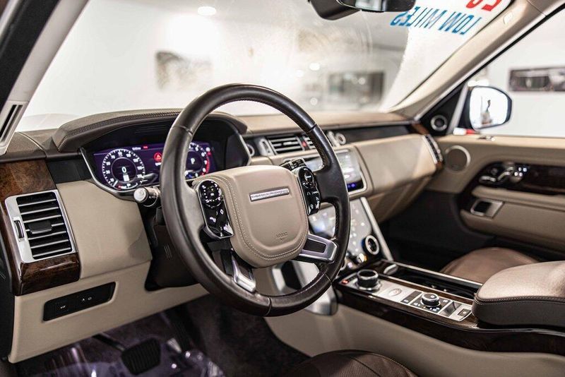 2020 Land Rover Range Rover SuperCharged photo 19