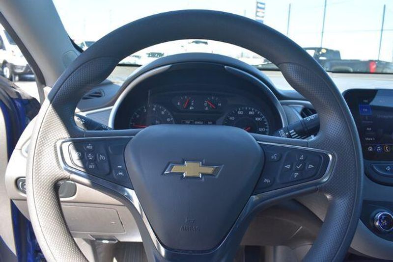 Used 2023 Chevrolet Malibu LTImage 26