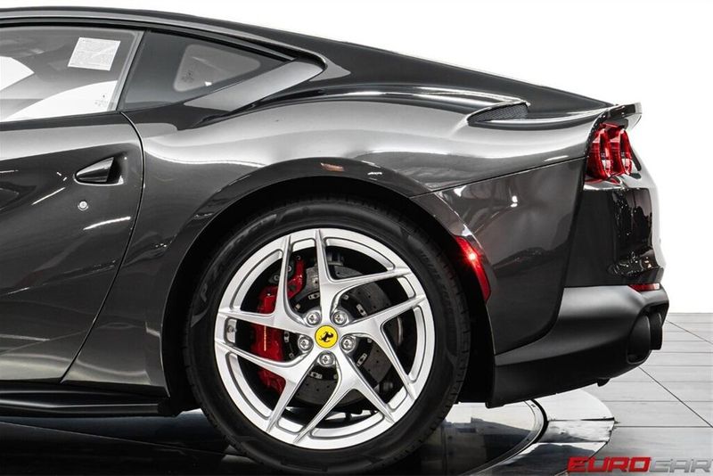 Used 2019 Ferrari 812 Superfast *HISTORICAL PAINT * IMMACULATE CONDITION*Image 16