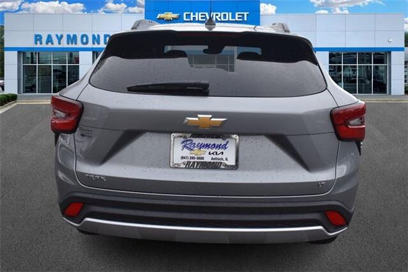 2025 Chevrolet Trax LTImage 4