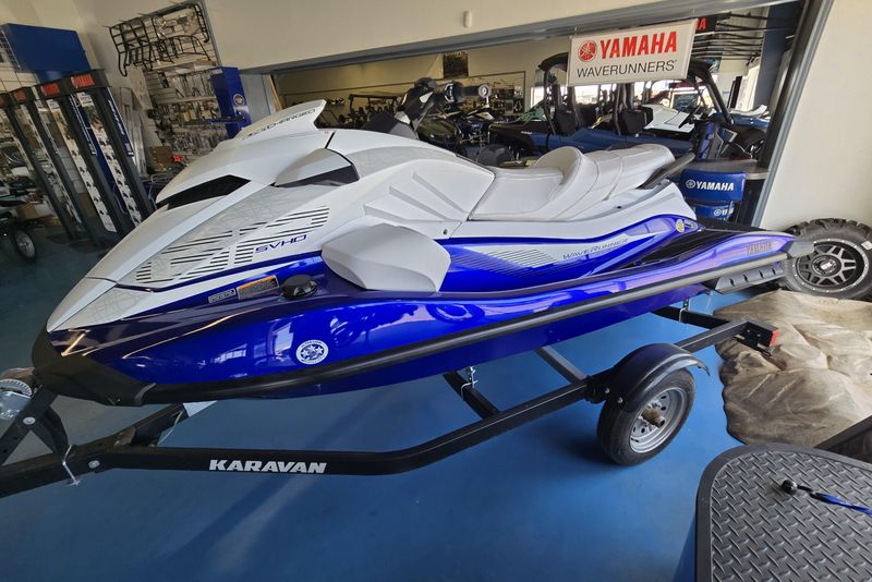 2025 YAMAHA GP SVHO WAUDIO WHITE AND RACING BLUE 