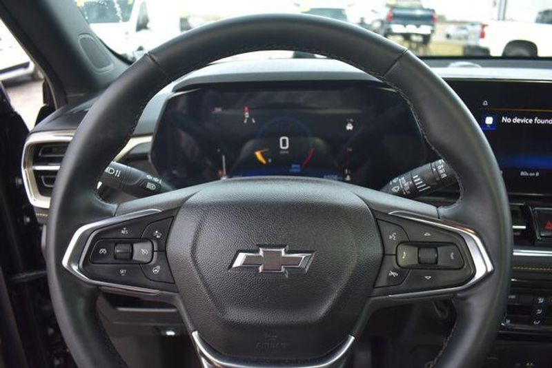 Used 2025 Chevrolet TrailBlazer ActivImage 32