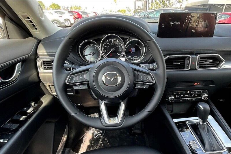 2025 Mazda CX-5 2.5 S Select PackageImage 5