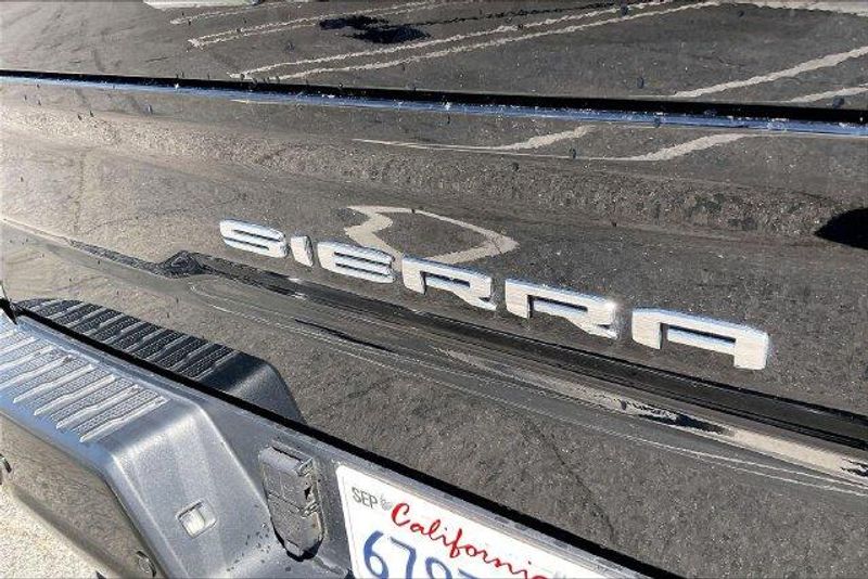 Used 2026 GMC Sierra 1500 AT4XImage 30