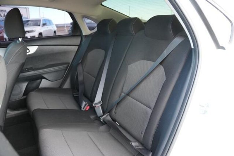 Used 2023 Kia Forte LXSImage 15