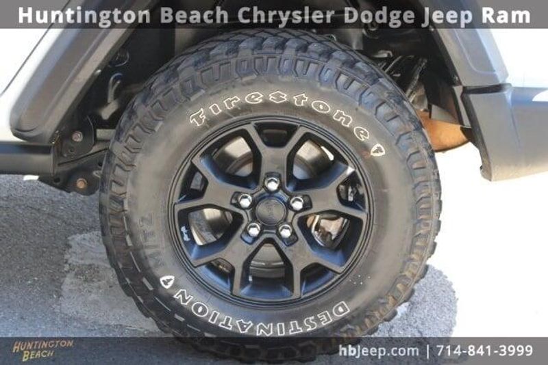 2022 Jeep Wrangler Unlimited WillysImage 7
