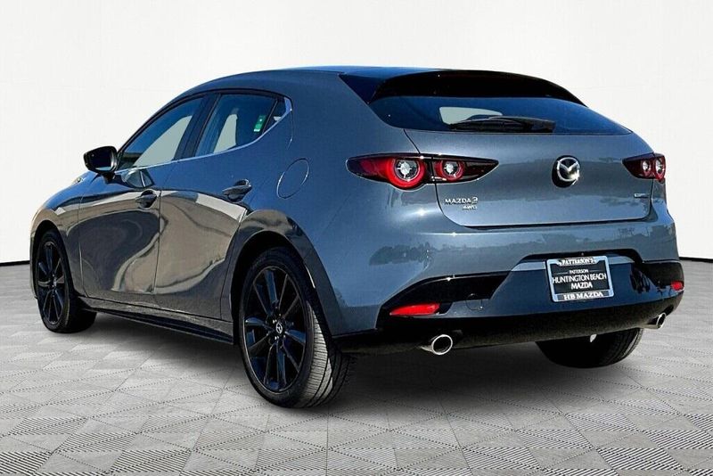 2024 Mazda Mazda3 2.5 S Carbon EditionImage 8