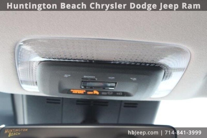 2023 Toyota Prius XLEImage 14
