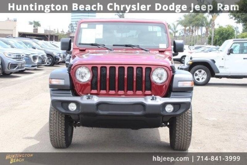 2021 Jeep Wrangler Unlimited IslanderImage 2