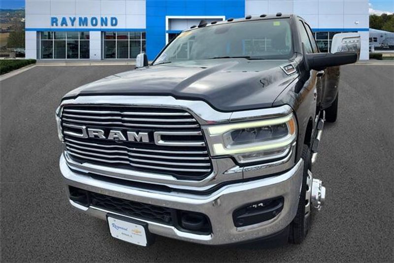 2024 RAM 3500 LaramieImage 4