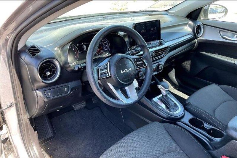 Used 2023 Kia Forte LXSImage 14