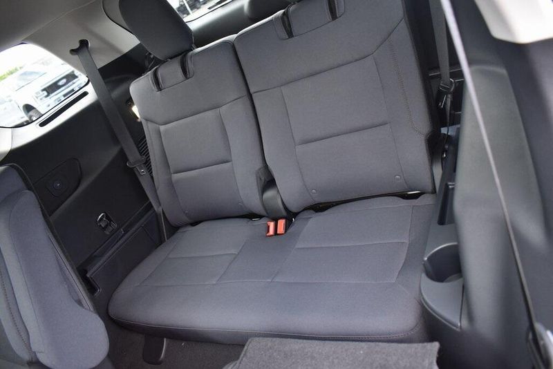 New 2025 Ford Explorer ActiveImage 8