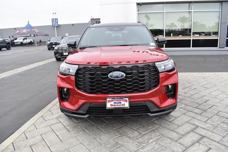 New 2025 Ford Explorer ST-LineImage 24