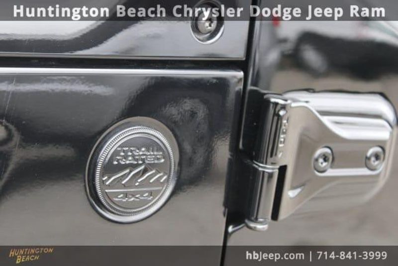 2021 Jeep Wrangler Unlimited WillysImage 8