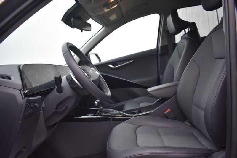 New 2025 Kia Niro EXImage 22