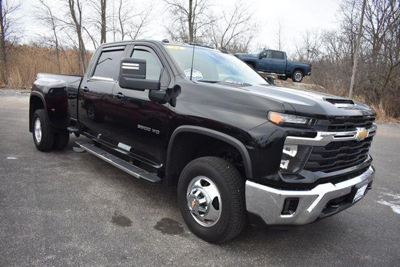 Used 2024 Chevrolet Silverado 3500HD LTImage 10