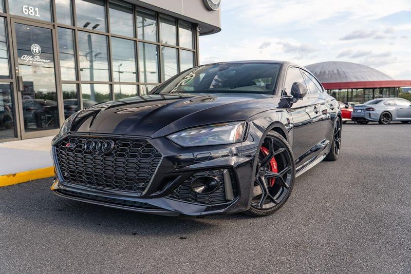2024 Audi RS 5 photo 2