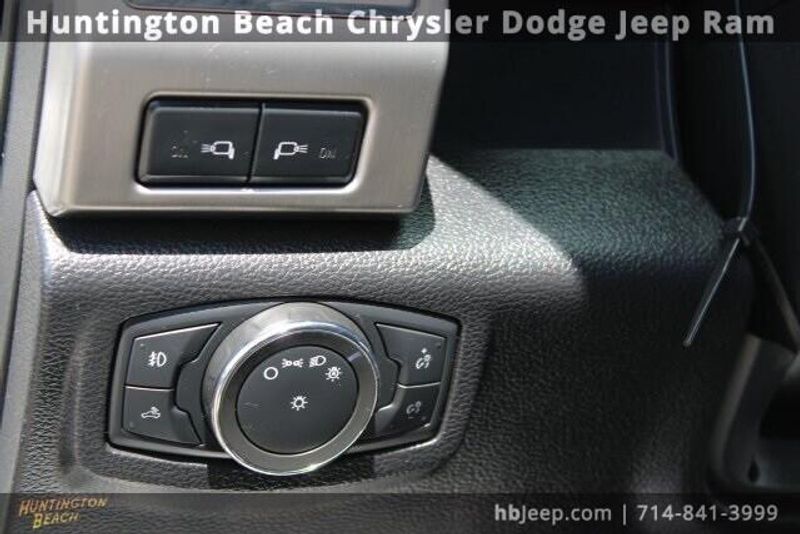 2015 Ford F-150 PlatinumImage 15