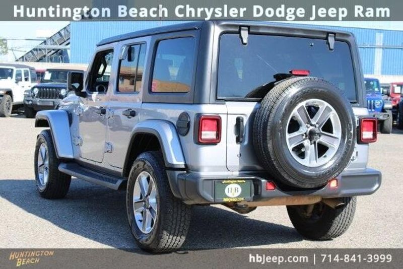 2020 Jeep Wrangler Unlimited SaharaImage 3