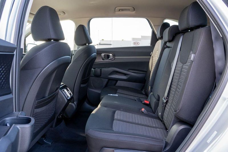 New 2026 Kia Sorento LXImage 14