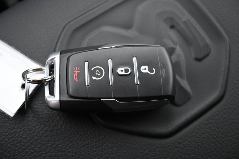 New 2025 RAM 1500 LaramieImage 31